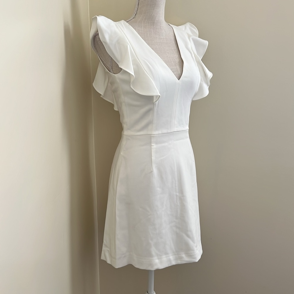 ๐ French Connection White Mini Dress with Ruffle Sleeves - Picture 4 of 15